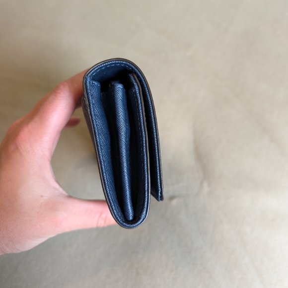 Michael Kors wallet in navy blue - Picture 3 of 4